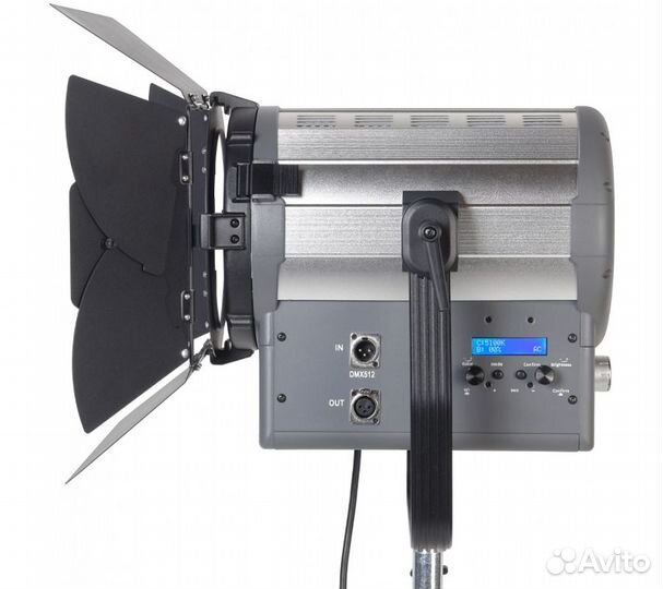 Осветитель студийный GreenBean Fresnel 300 LED X3