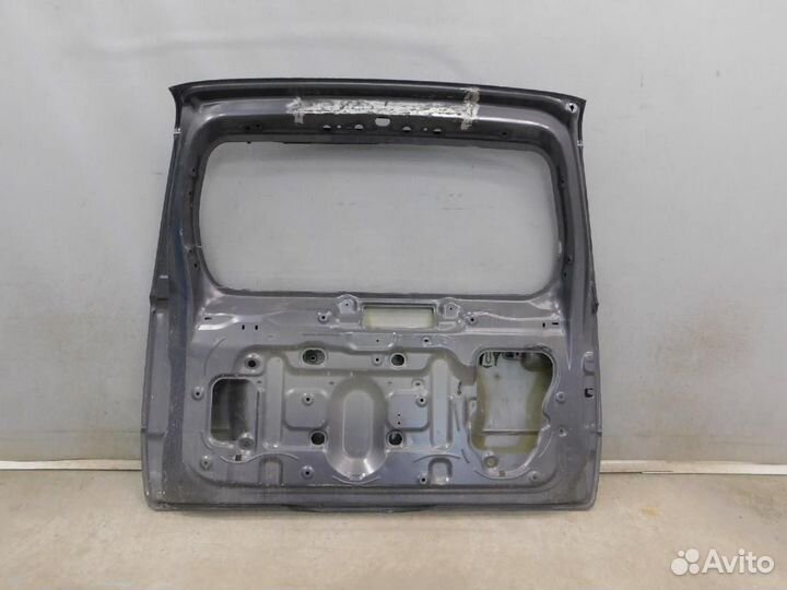 Дверь багажника Suzuki Grand Vitara