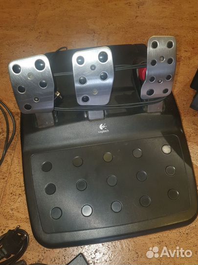 Руль Logitech G27 + Shifter