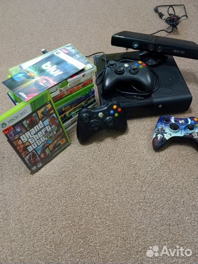 Xbox 360 (model 1538) 500 gb + 3 джойстика