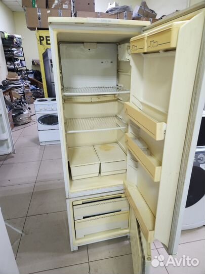 Холодильник двухкамерный