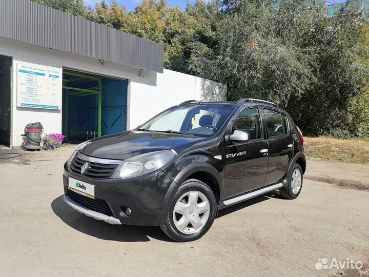 Renault Sandero Stepway, 2013