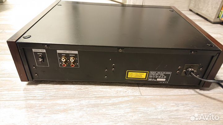 Sony CDP-X555ES