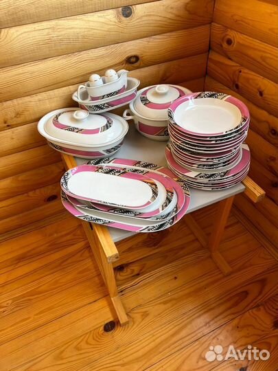 Набор столовой посуды на 6 персон