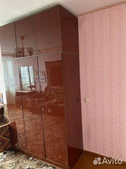 Шкаф шифоньер