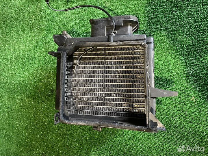 Радиатор кондиционера салона Сузуки гранд Витара