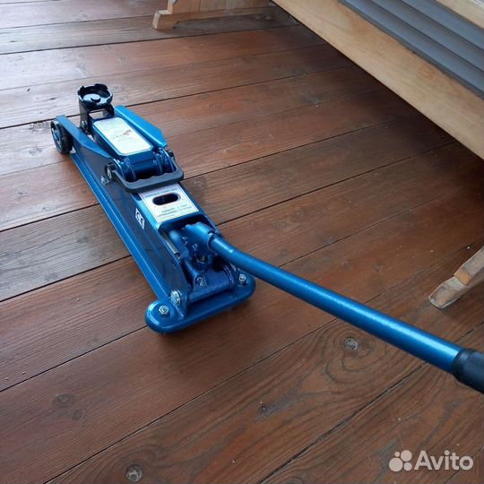 Домкрат подкатной 3 т. Бронь до 17.08