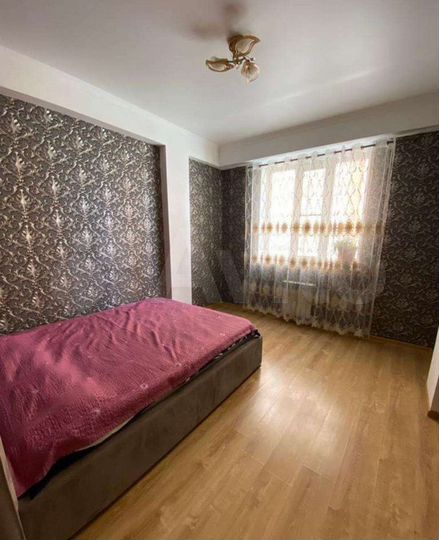 2-к. квартира, 84 м², 2/9 эт.