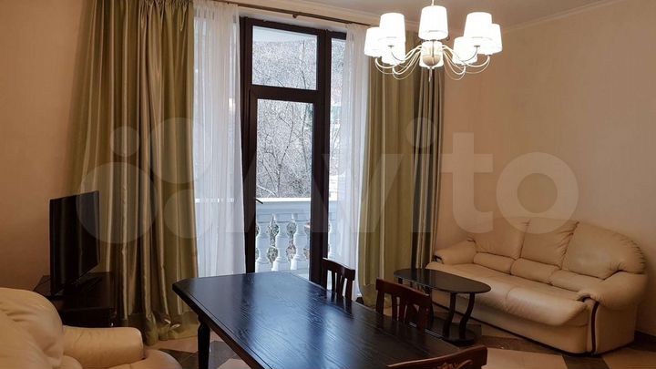 3-к. квартира, 65,2 м², 2/5 эт.