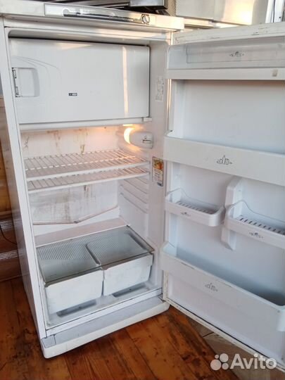 Холодильник бу Indesit