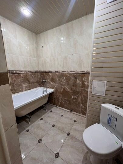 2-к. квартира, 75 м², 5/10 эт.