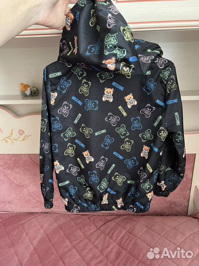 Ветровка для девочки