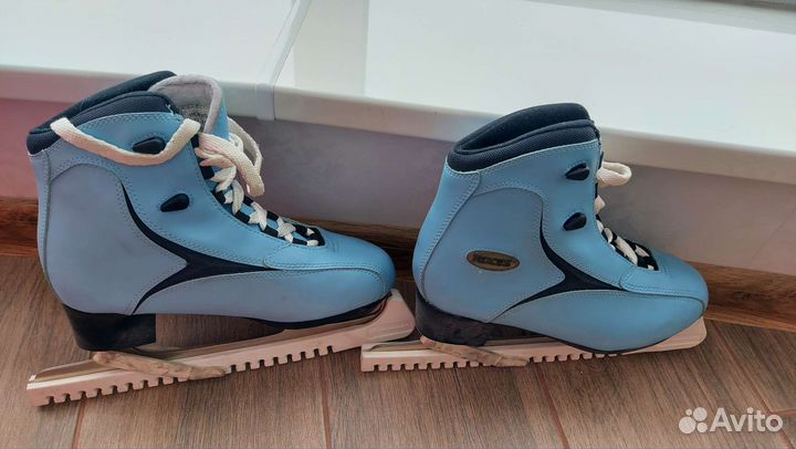 Коньки женские 39 40