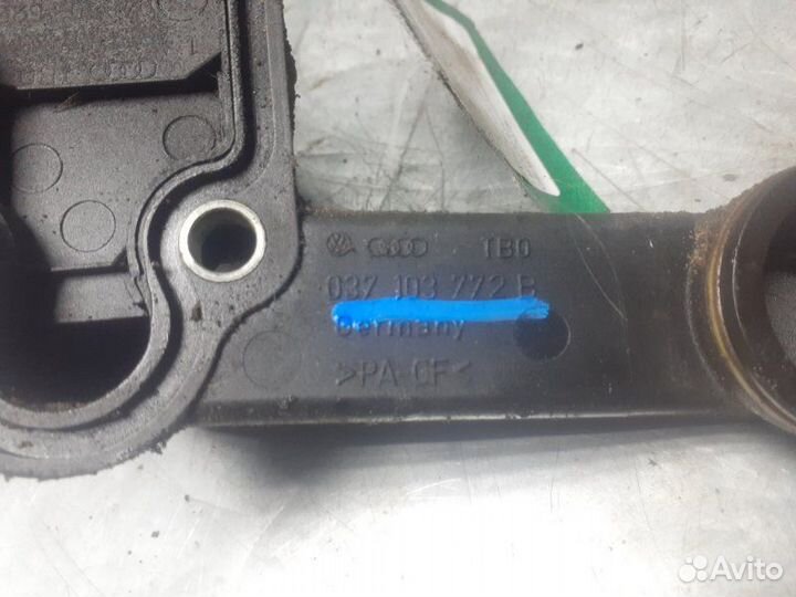 Клапан вентиляции картерных газов Volkswagen