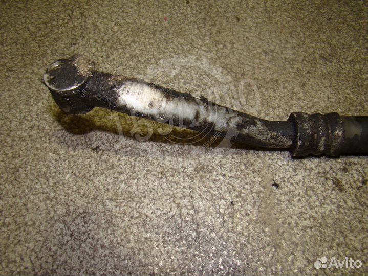 Трубка кондиционера Kia Sorento 1 (BL)