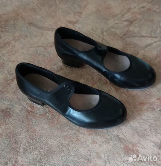 Туфли кожаные женские для народных танцев