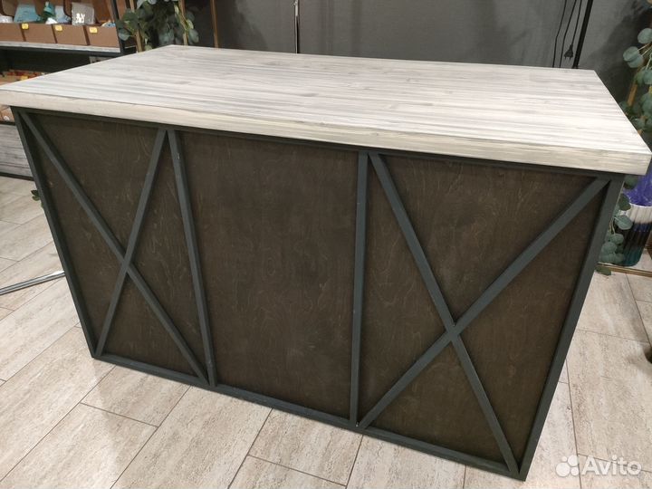 Стол флориста/ресепшн в стиле Лофт