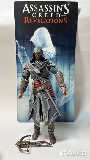 Коллекционная фигурка assassins creed Revelations