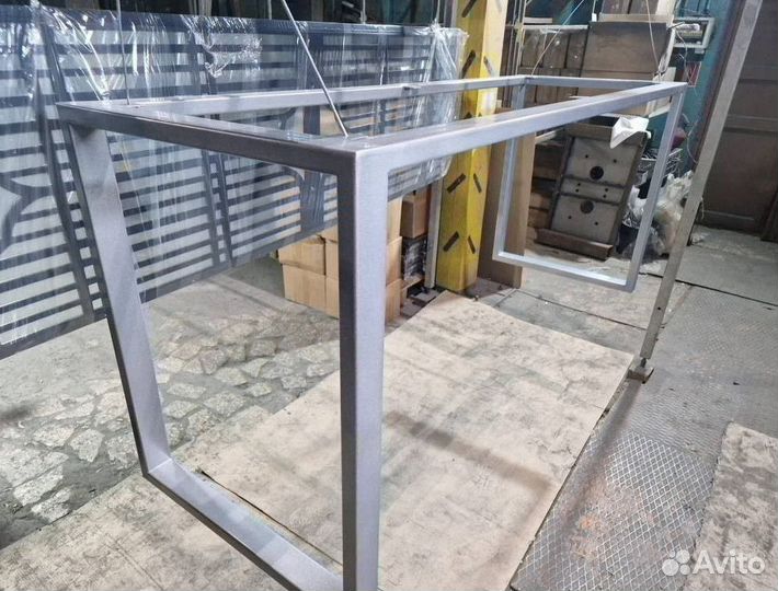 Металлическая ножка для стола