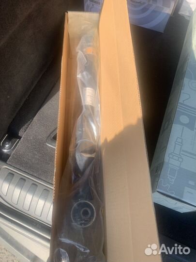 Амортизатор задний Mercedes W447