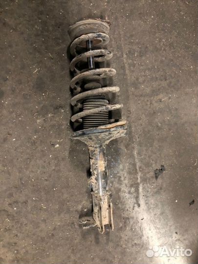 Стойка передняя правая Hyundai Accent