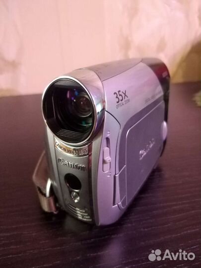 Цифровая видеокамера