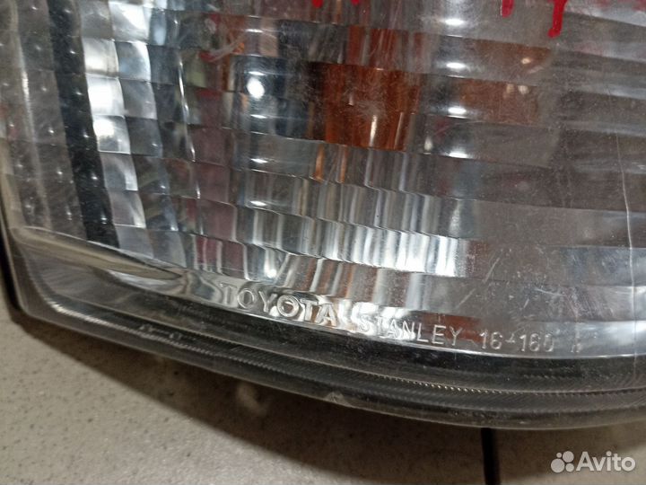 Поворот Toyota Tercel седан