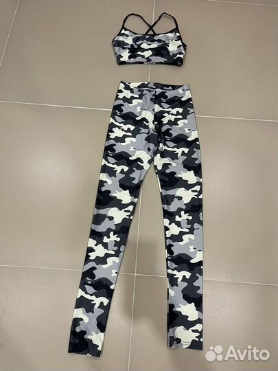 Костюм для фитнеса