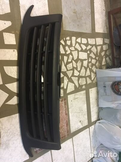 Решотка радиатора гранта