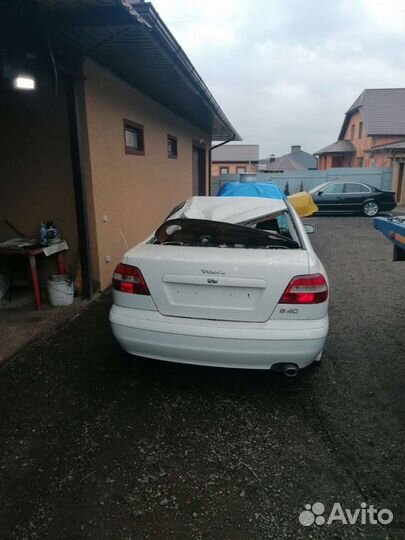 Автомобили на запчасти