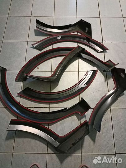 Пластиковые молдинги X-Ray 1, 2017