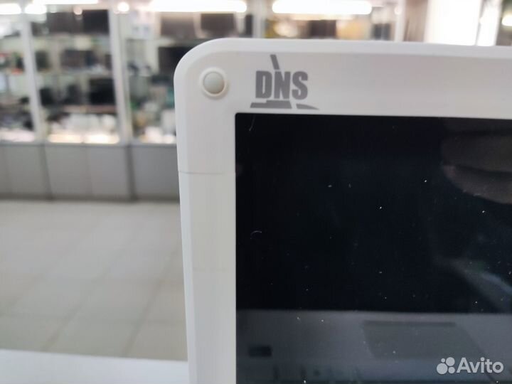 DNS P116 белый на запчасти