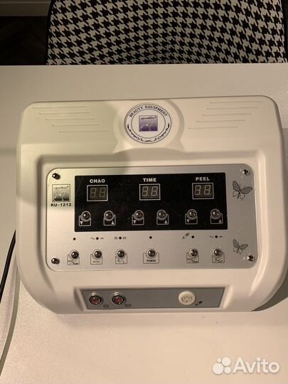 Косметологический аппарат для лица