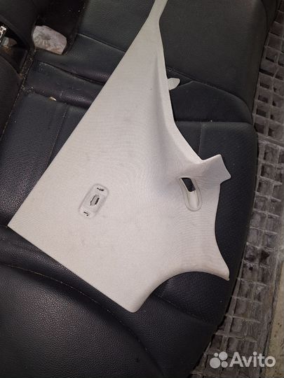 Обшивка стойки w205