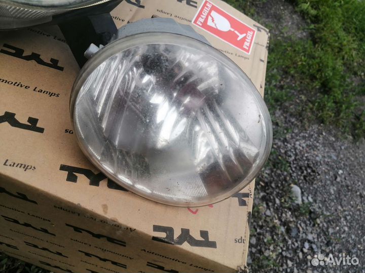 Фара левая и правая toyota rav 4