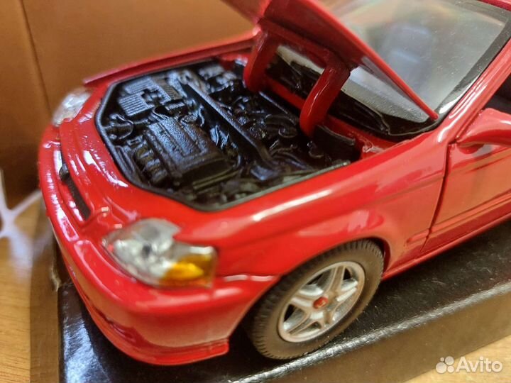 Коллекционная модель Honda Civic 1:24