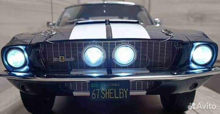 Модели ford mustang shelby GT-500 1/8