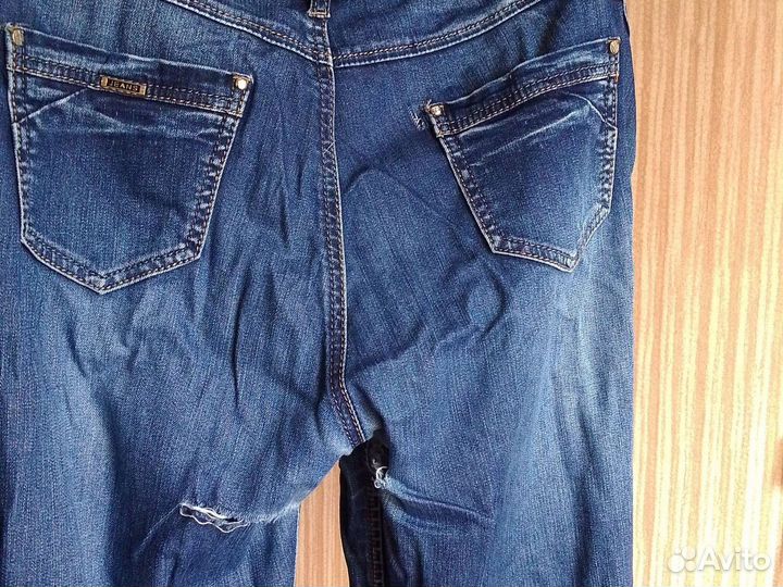 Джинсы женские /дырявые/новые,р-р52