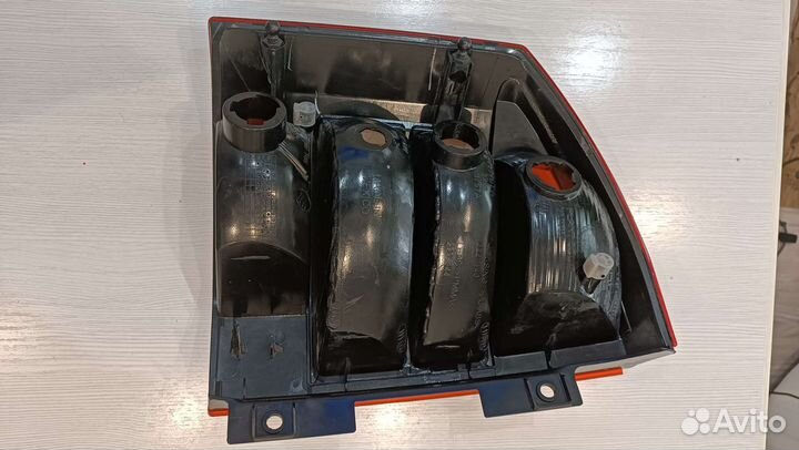 Задний правый фонарь джип компас 2007