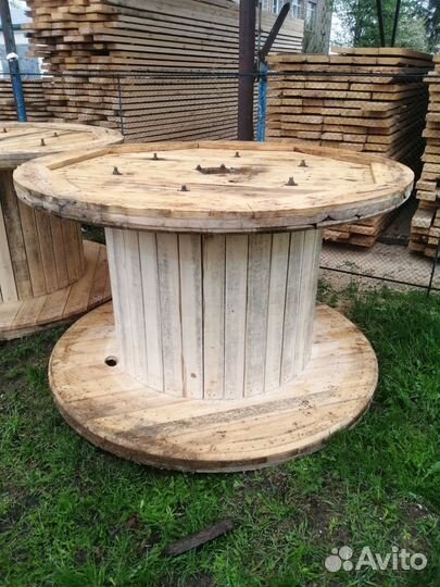 Катушка от кабеля деревянная