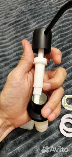 Диспенсер для жидкого мыла