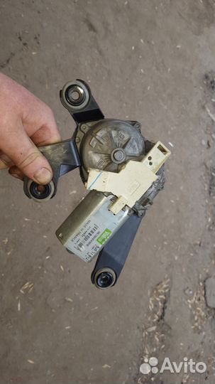 Моторчик заднего дворника пежо 206