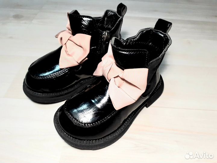 Ботинки демисезонные для девочки 23