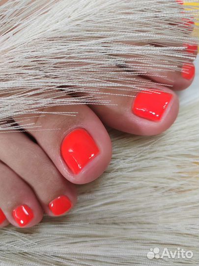 Маникюр и педикюр