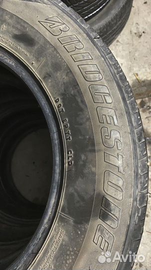 Bridgestone Blizzak DM-V2 205/70 R15