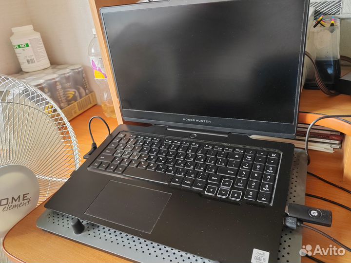 Игровой ноутбук honor v700