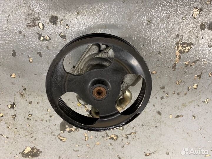 Насос гура Mazda 3 BK 2003-2009 г.в