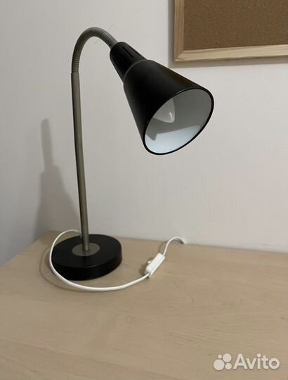 Лампа настольная