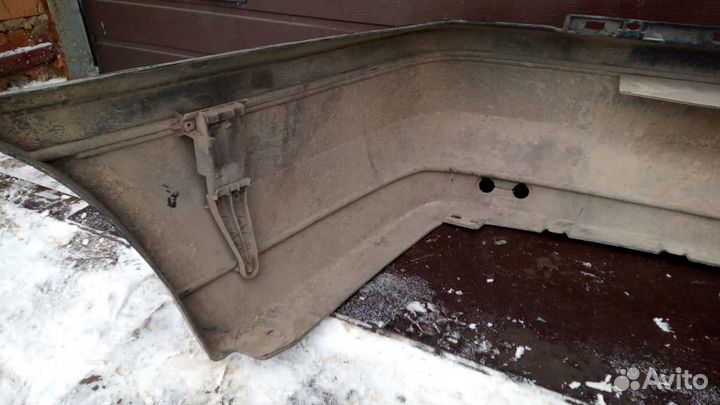 Задний бампер Volkswagen Vento