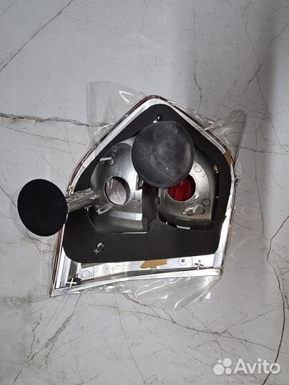 Фонарь правый внутренний Renault Fluence